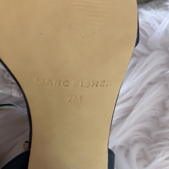 Marc Fisher Ankle Strap Block Heel Sandals Size 7 - Picture 10 of 15